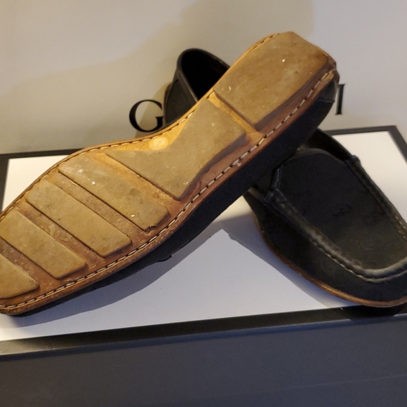 2 LOUISVUITTON & 2 GUCCI = 4 PAIRS - Picture 11 of 13